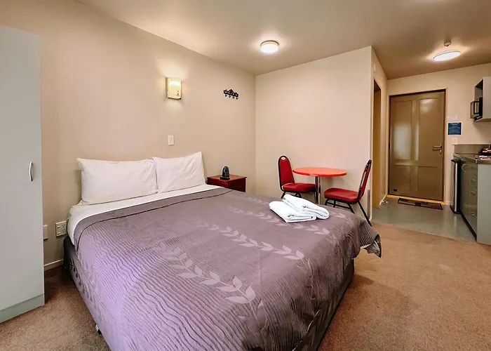 Bealey Avenue Motel